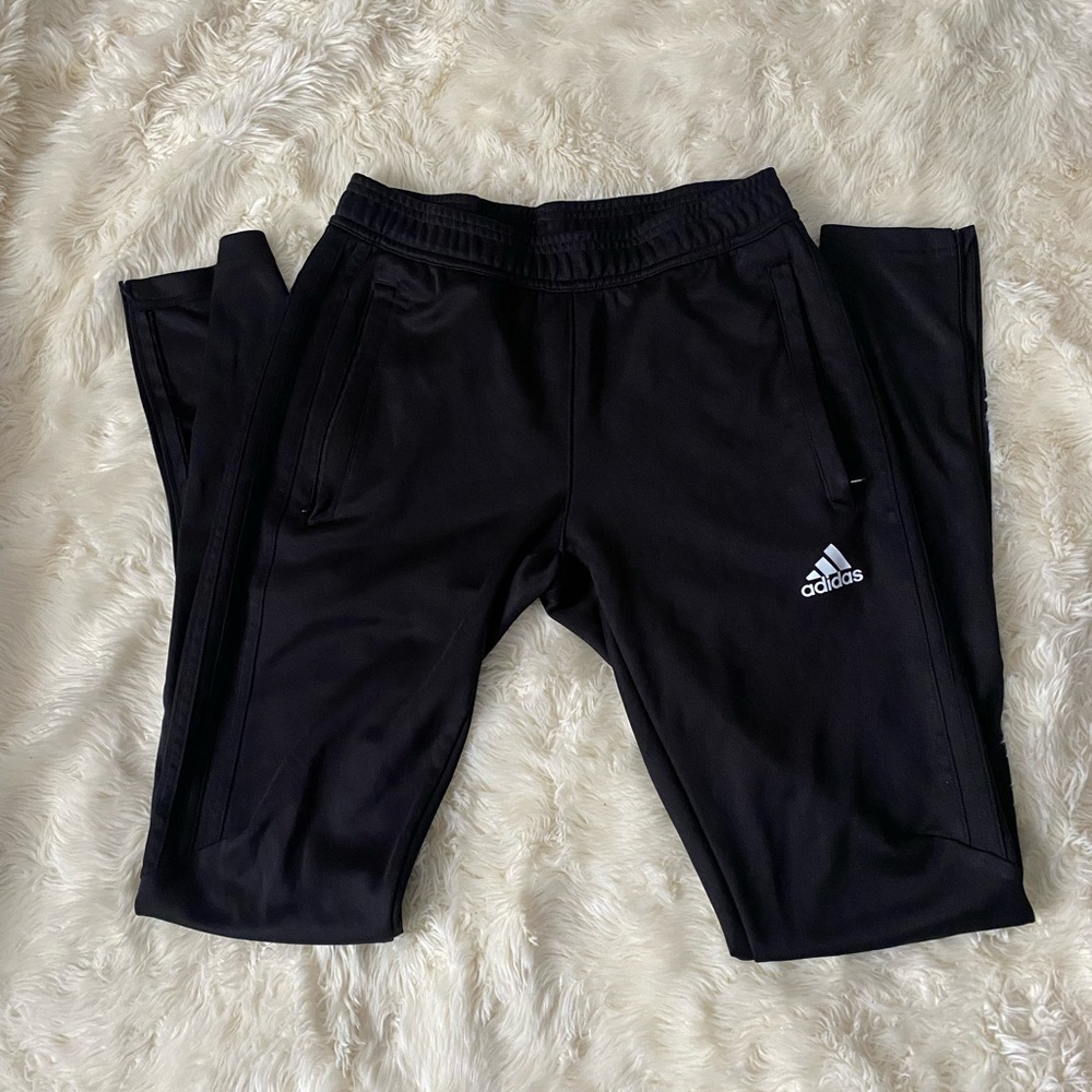 adida joggers.